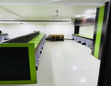 3500 sq ft Commercial Office Space in S.G.Highway