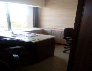 Commercial Office Space in Prahladnagar in 1300 sq